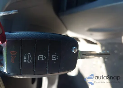 2017 Kia Forte Lx z USA, uszkodzony, nr VIN 3KPFL4A78HE142782